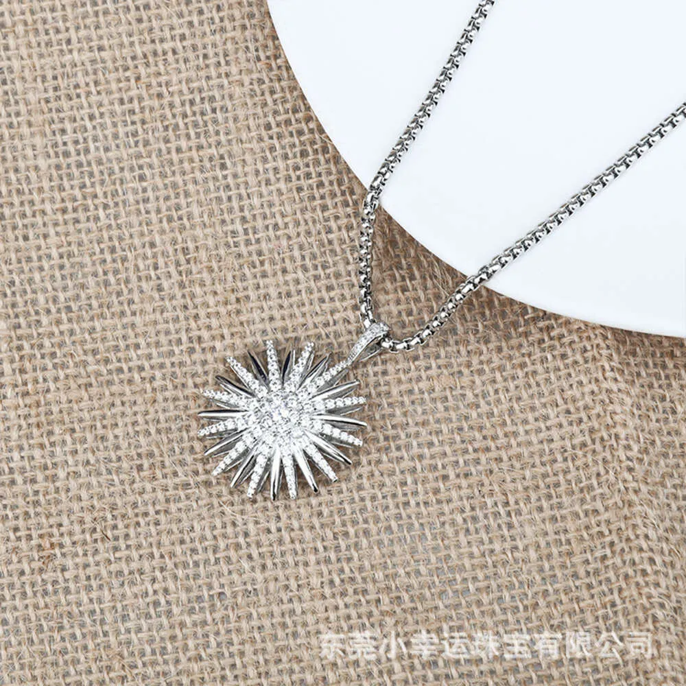 デザイナーのデビッド・ユーマンYurma Yurma Jewelry Necklace Popular Hunflower Full Imitation Diamond Star Pendantステンレス鋼チェーン