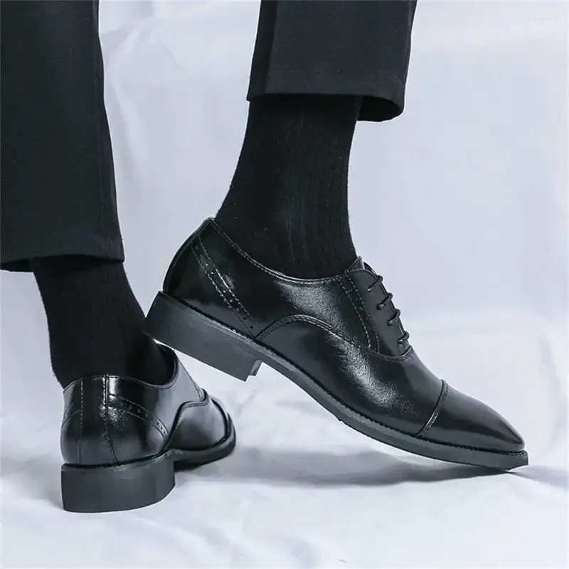 Sapatos de vestido Derby elegância esportes para saltos de basquete homens casamento homem branco tênis estilo alta tecnologia