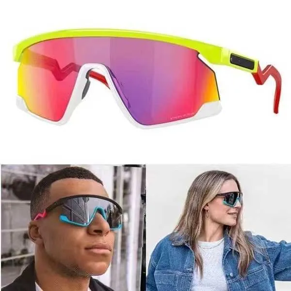 Utomhus Eyewear BXTR OO9280 ​​Cycling Solglasögon UV400 Polariserade svarta 3 linser Sportsglasögon MTB -cykelglasögon med fall för män kvinnor79CUIV0W