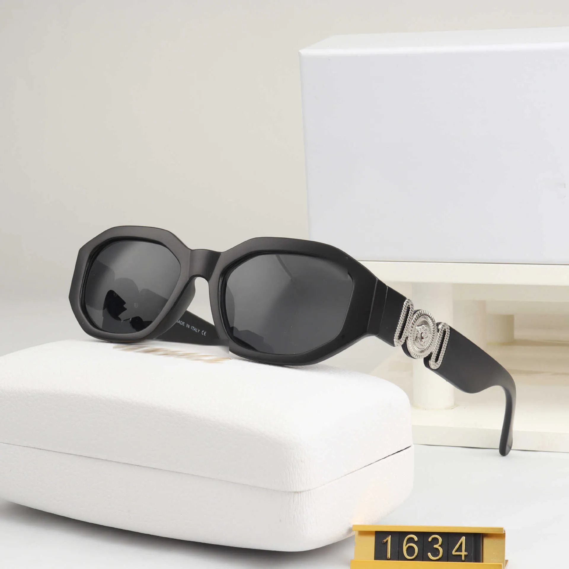 Designer Versage Sunglasses Vercace 2023 Fanjia New Head Fashion Sunglasses Uv Resistant Ins Style Advanced Sense Sunglasses 4361