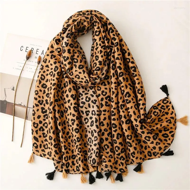 Lenços Espanha Moda Outono Luxo Mulheres Viscose Cachecol Leopardo Impressão Borla Praia Hijab Xales e Envoltórios Feminino Foulard Muçulmano 180 90cm