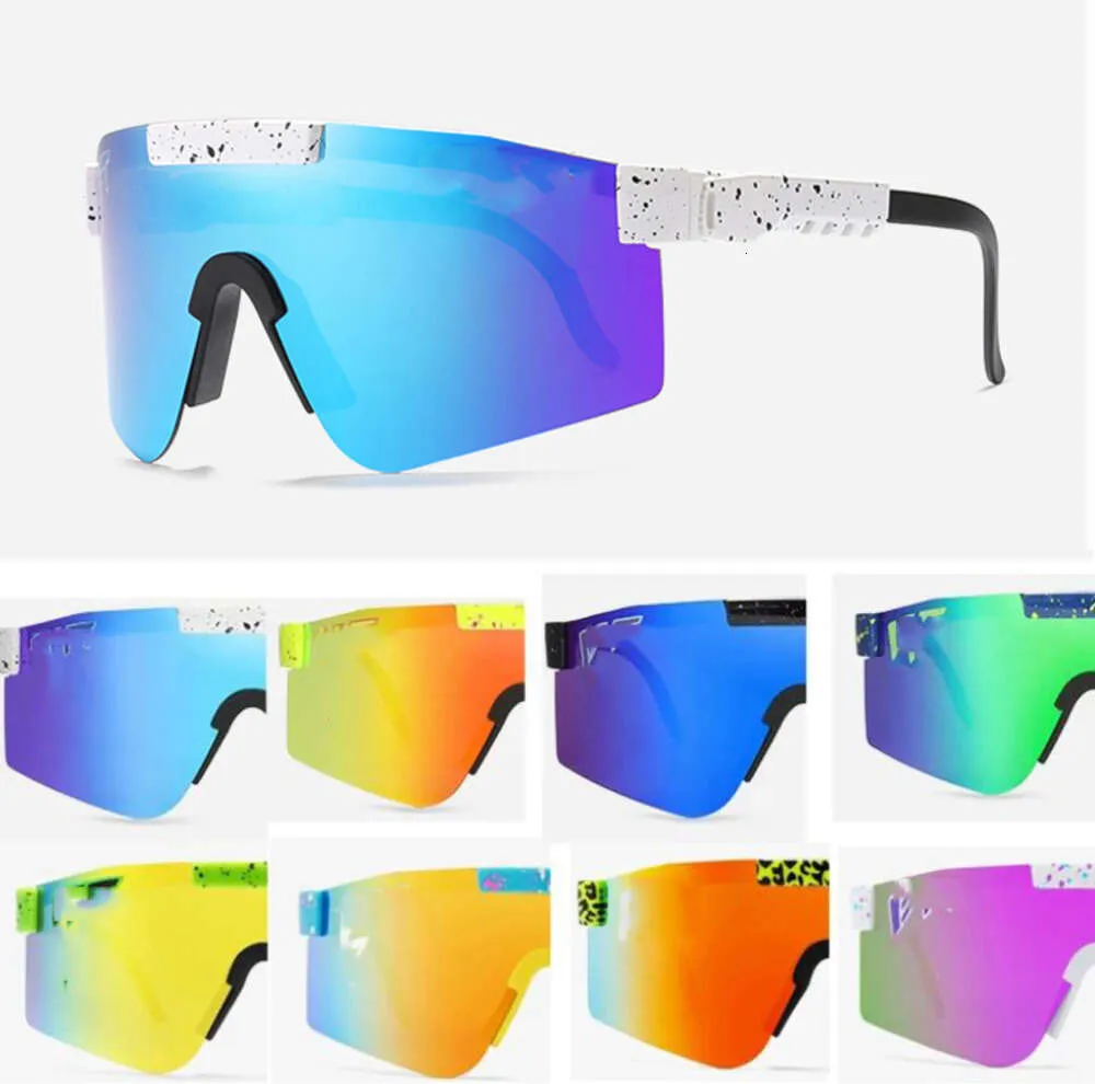 2024 NOUVEAUX PIITS VIPERS LOCLASSES SUMPLASSES Men des femmes Luxury Brand Design Polaris Sun Sun pour mâle UV400 Shades Goggle Giftes Free Box PV 33