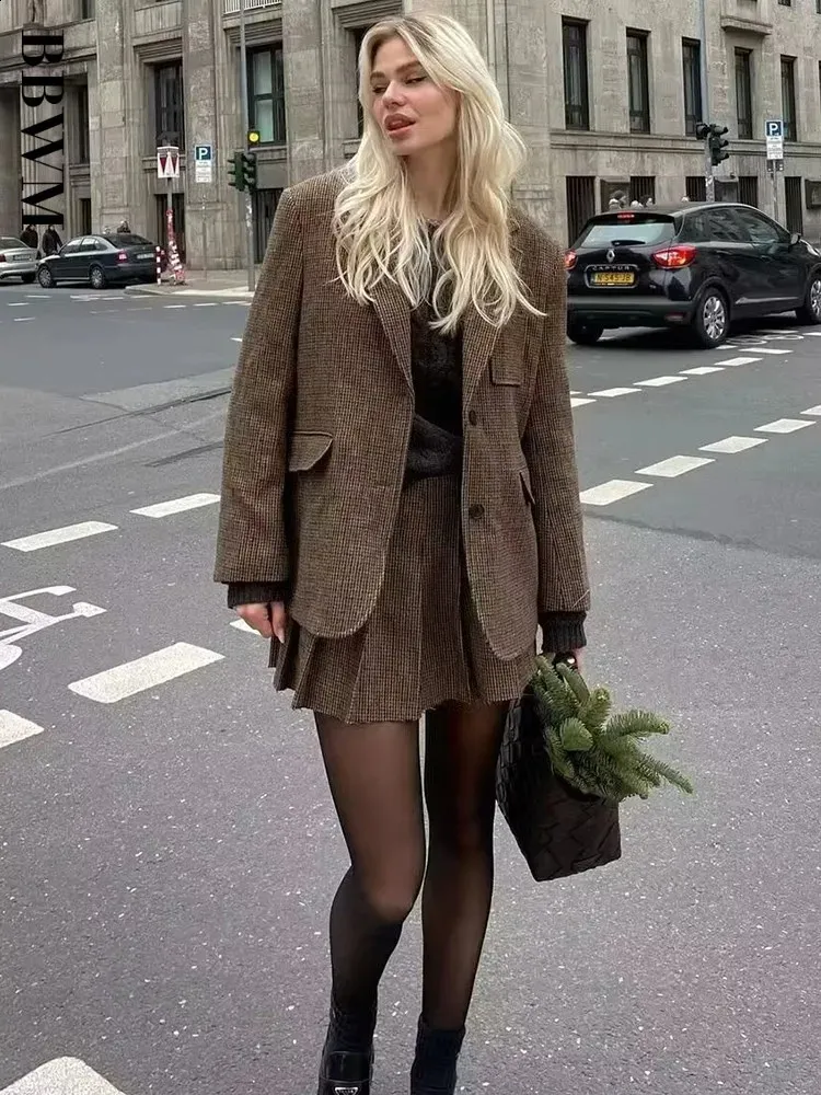 Moda Mujer abrigo Blazer de un solo pecho y Falda plisada adornada con botones de cuero de cintura alta conjuntos de dos piezas para Mujer 240219