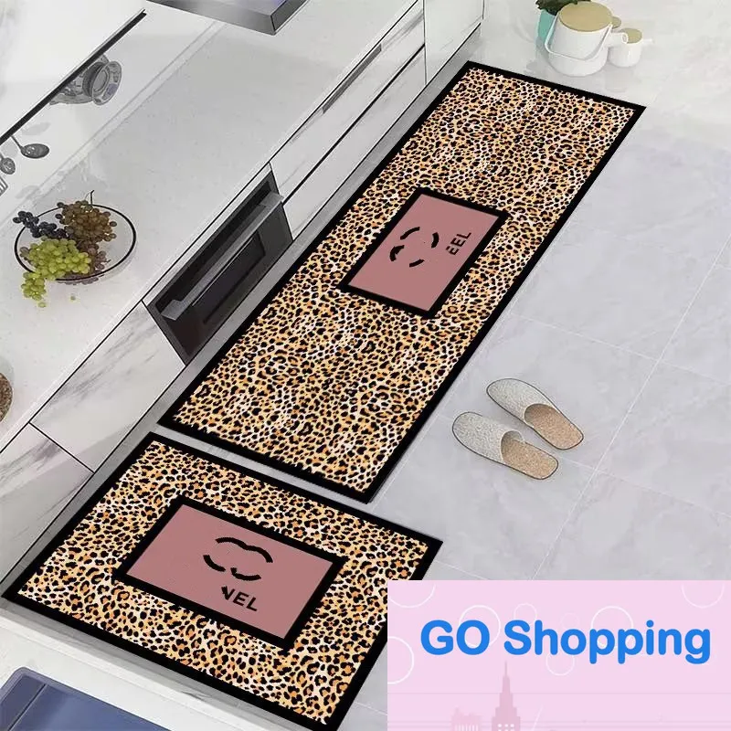 Top Fashion Brand Kitchen Floor Mat Non-Slip Absorbent Oil-Absorbing Household Kitchen Mats Manufacturer