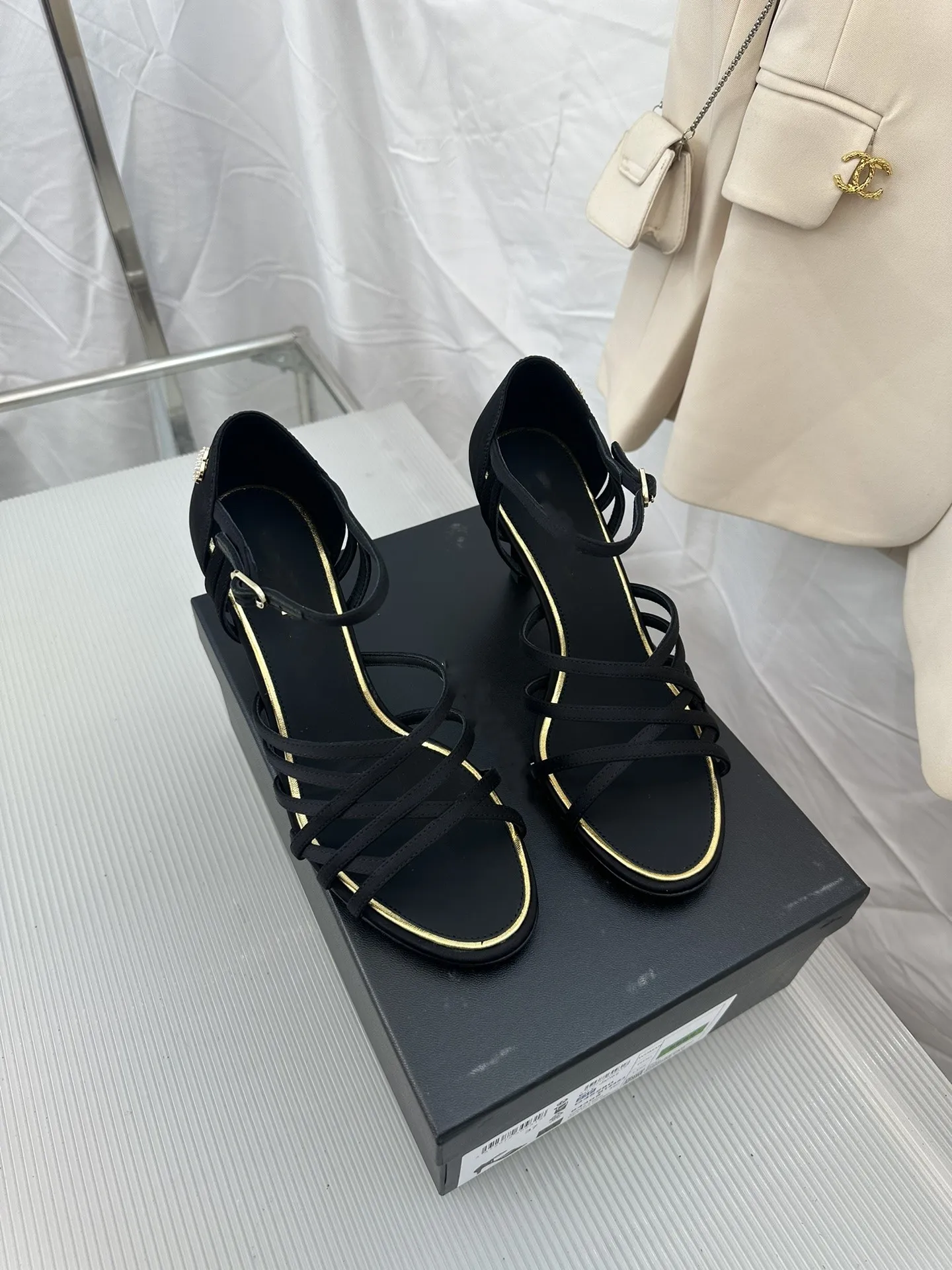 Sandales de plage de luxe tout-en-un pour femmes, chaussures à talons avec semelle extérieure en cuir de niveau A, à la mode, 2024