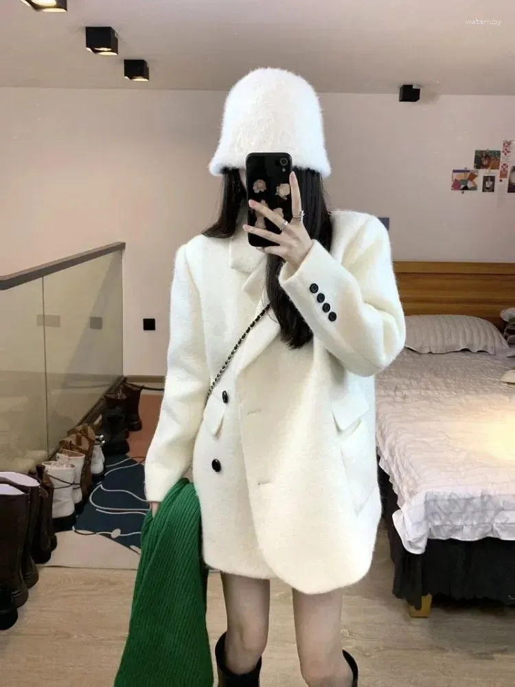 Damenanzüge Insozkdg Winter Wolle Blazer Anzug Kragen Lose Langarm Weiße Mäntel Zellstoffauslass Koreanische Mode Taste Strickjacken Weibliche