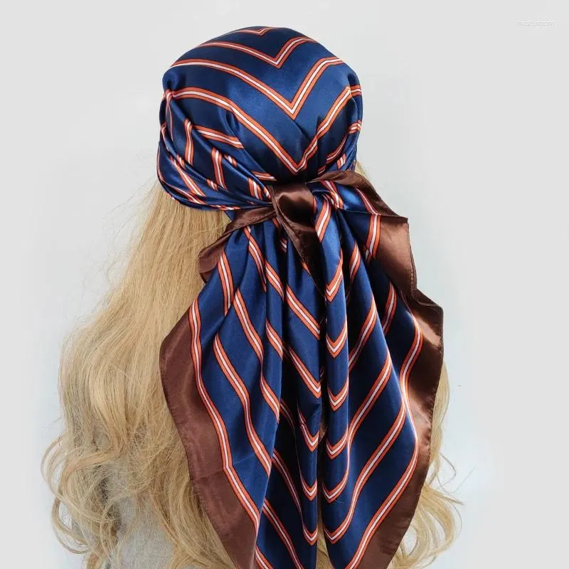 Sciarpe 2024 Fazzoletto da collo Scialle Avvolge Stampa Sciarpa di raso di seta Piazza Donna Hijab musulmano Elegante Fascia Bandana Design Marca Foulard