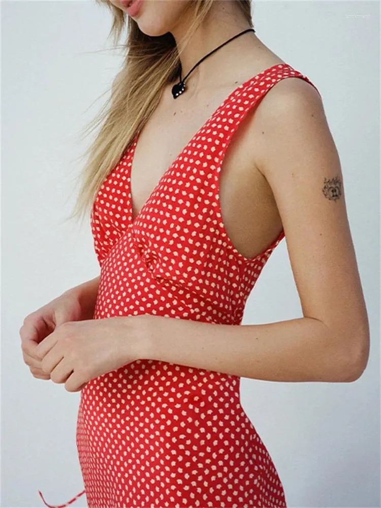 V neck Silk Fishtail Midi Dress for Women 2024 Sleeveless Slim Waist Red Holiday Robes