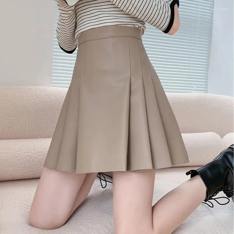 Kjolar pu vår mode veckad för kvinnor koreanska hög midja läder mini kjol kvinna sexig klubb en linje kort faldas
