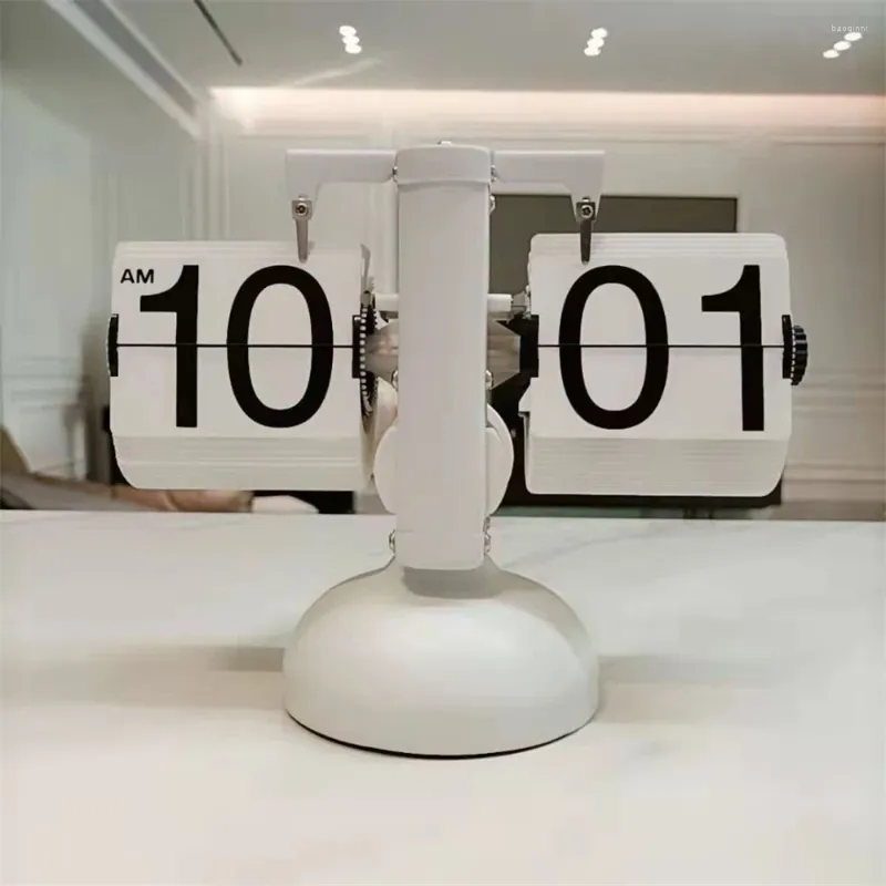 Relógios de mesa insípido retro pequeno equilíbrio automático página girando relógio de mesa resistente ao calor botão ajuste de tempo casa-eletrodomésticos