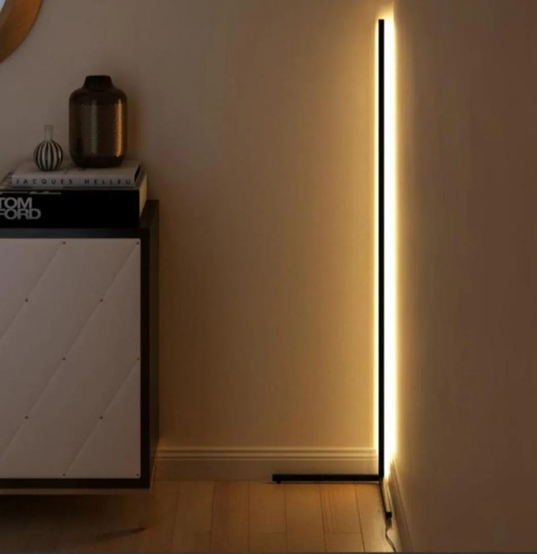바닥 램프 북유럽 LED 램프 현대 단순한 따뜻한 흰색 코너로드 라이트 거실 침실 내부 분위기 서있는 실내 F5555828