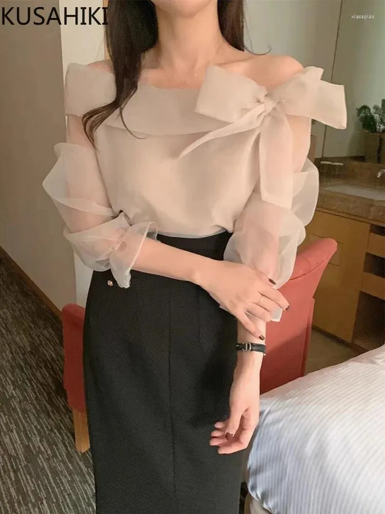 Kvinnors blusar Kusahiki Korean Chic Spring off Shoulder Bow Tie Fashion Flare ärmar Mesh Shirt Top For Women 2024 Shirts Camisas