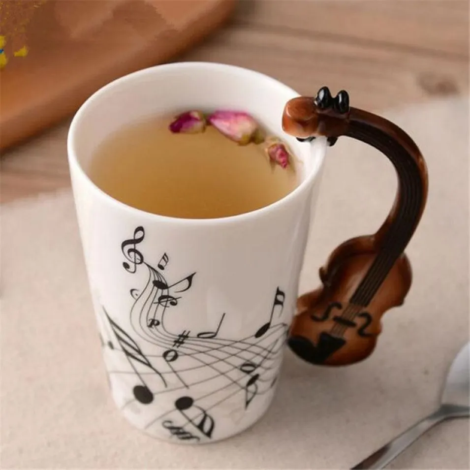 Creative Music Violin Style Guitar Ceramic Mug Coffee Tea Milk Stave Cups with handtag kaffemugg Novelty gåvor preferens2464