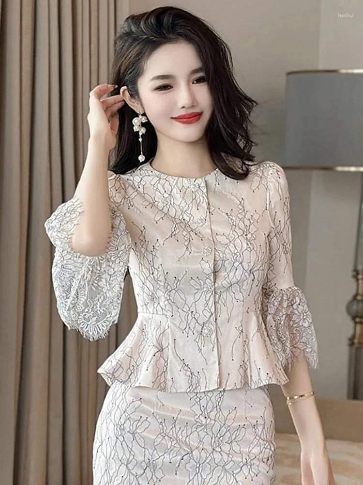 Women's Blouses Elegant High Quality Tops Women Gentle Ruffle Lace Shirt Lady French Vintage Fashion Blouse Banquet Evening Party Clothes