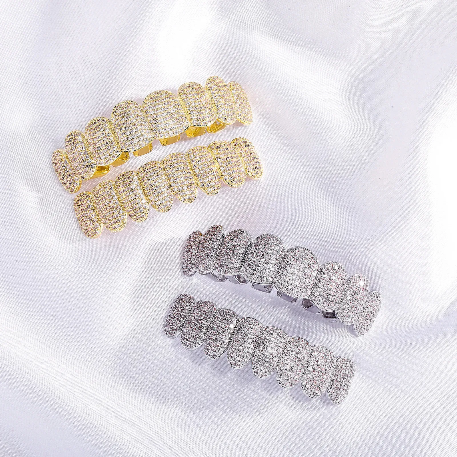 Hip Hop Full CZ Teeth Grill Set for Teeth Cubic Zircon Ice Out Micro Paving Bottom Charm Grill Set for Mens and Womens Jewelry Gifts 240220