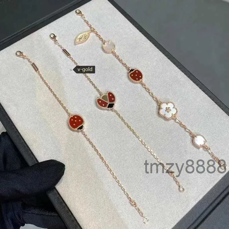 100% Srebrna Czerwona Miłość Bracelets Kobiet Designer 4/Four-Leaf-Clover Rose Gold Ladybug Cherry 5 Motywy Bransoletka sercowa Luxury Biżuteria Szczęście dla dziewcząt 9m60