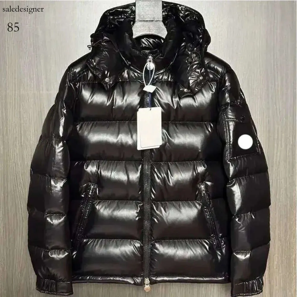 Piumino da uomo Designer Parka Cappotto per uomo Donna Giacche invernali Stile moda Corsetto sottile Abito spesso Giacca a vento Tasca Outsize Caldo venditadesigner