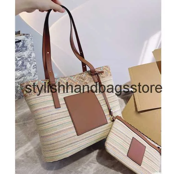 Totes Superior quality Bucket Tote bags leer andbags paern Vegetable basket new summer vacation beac straw bag woven sopping womens soulder diagonal lH24221