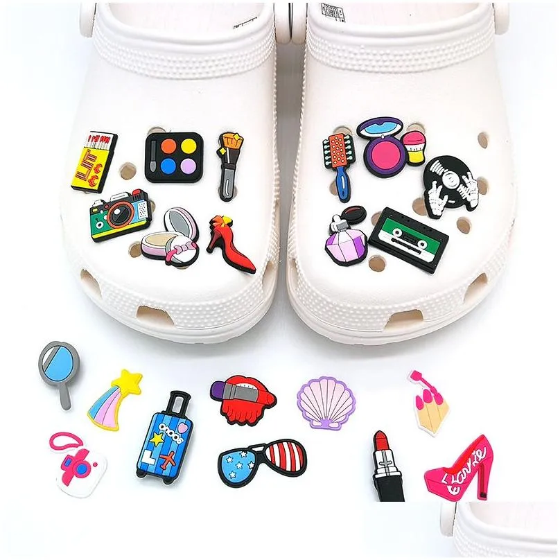 Części butów Akcesoria makijażu Clog Charms Soft Pvc But Charm Akcesoria