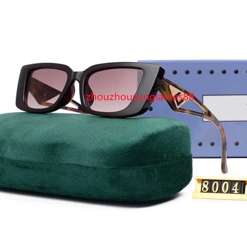 Lyxdesigner solglasögon för kvinnor mode attityd uv400 skyddslins kvadrat full ram guld färg pläterad sidogo guld solglasögon nya kommer med box8004