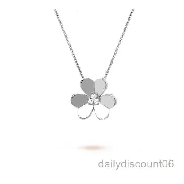 pendentif collier Collier trèfle à 3 feuilles Spécifications multiples Plusieurs styles or rose or argent cristal diamant collier mini petit I2J5