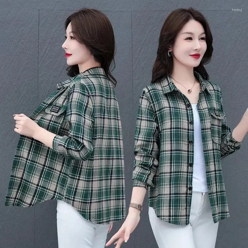 Women's Blouses 2024Spring Autumn Shirt Middle-Aged Mother's Outer Suit Classic Plaid Jacket Loose Age-Reducing Coat Ladies Tide Top