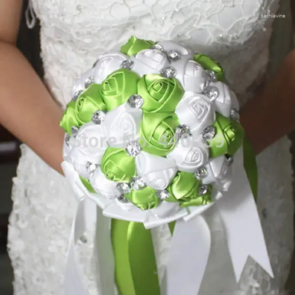 Bröllopsblommor 2024 Crystal Custom Artificial Silk Rose Bouquet Buque de Noiva Bridesmaid Bridal