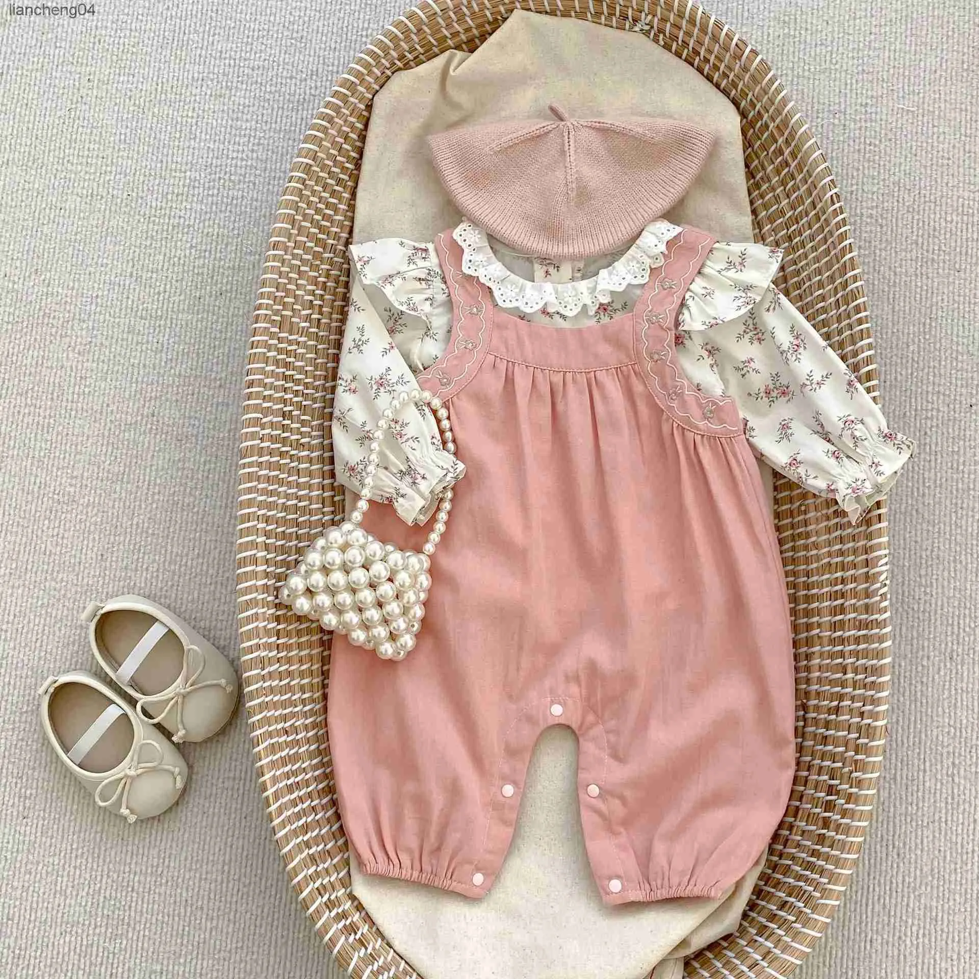 Clothing Sets 7399 Baby Clothing Set 2023 Autumn New Embroidered Bib Suit Long Sleeve Shirt +Strap Pant Sweet Girls Two-piece Suit.