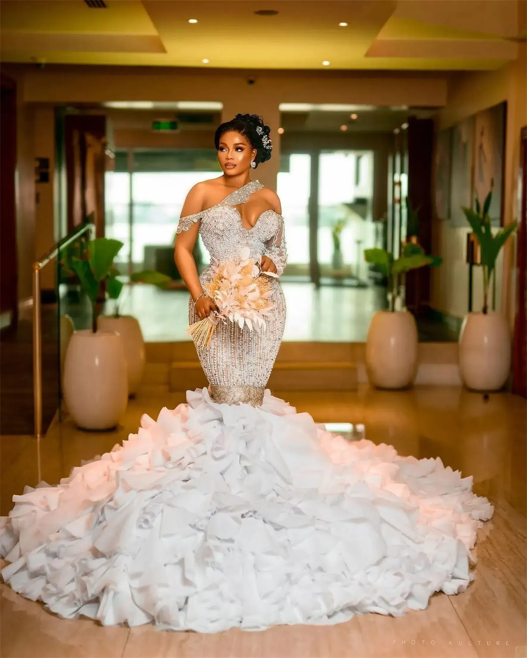 Illusion back mermaid wedding dress discount
