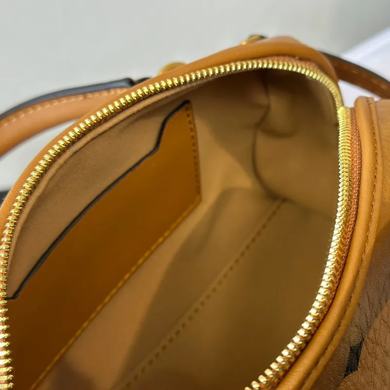 Pillow Designers Luxurys Handbags Purses Shoulder Bag Women Classic Transform Crossbody Fashion Brand Underarm Totes