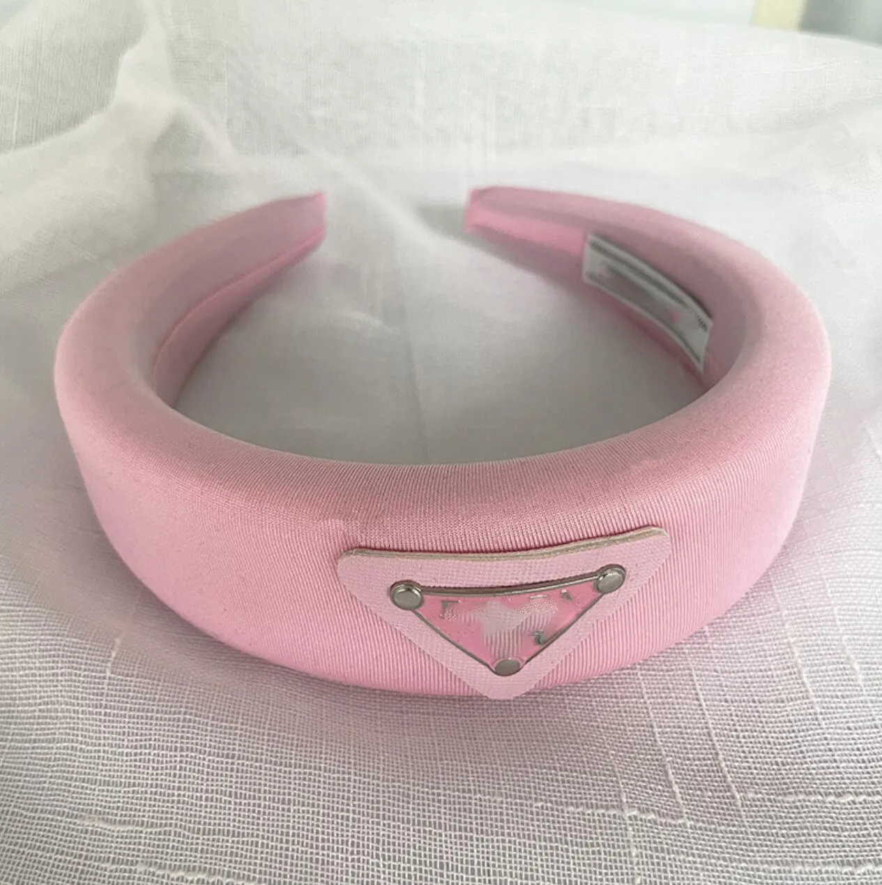 Designer marca triângulo hairpin headbands rosa bowknot esponja elástico cabelo feito à mão metal p-letra moda headbands estilo personalidade exagerada bandana