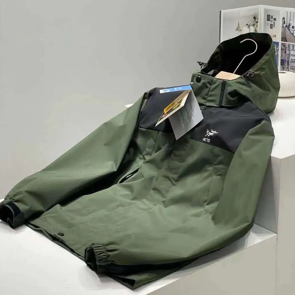 아크 디자이너 재킷 남성 퍼프 윈드 브레이크 방수 재킷 아르크 테르시 가벼운 무지개 코트 복어 후드 야외 하이킹 의류 패션 2024