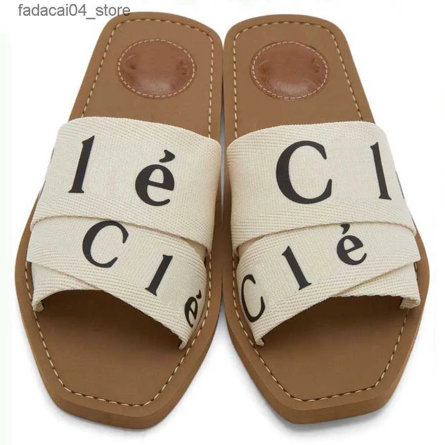 Kappy projektanty sandały drzewne luksusowe marka płótna kwadratowa litera haft haftowy letni moda sandałowy płaski dno muła plaża Q240221