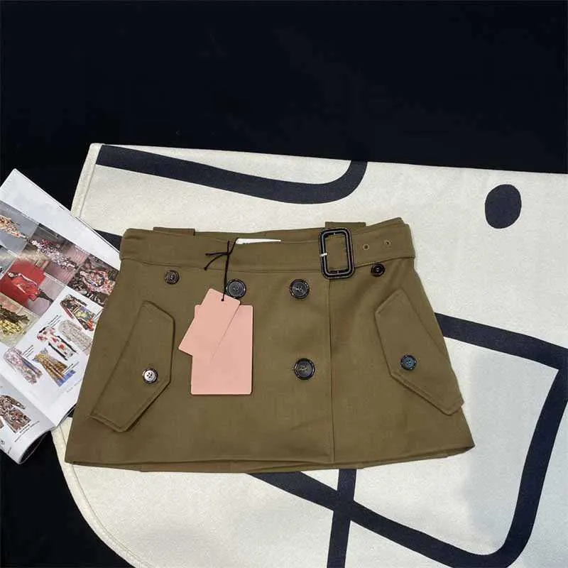 Skirts designer brand 2024 Early Spring New Nanyou Miu, a Youthful and Versatile Girl with Loose Slimming Waistband Short Skirt Cow Horn Buckle XAEZ