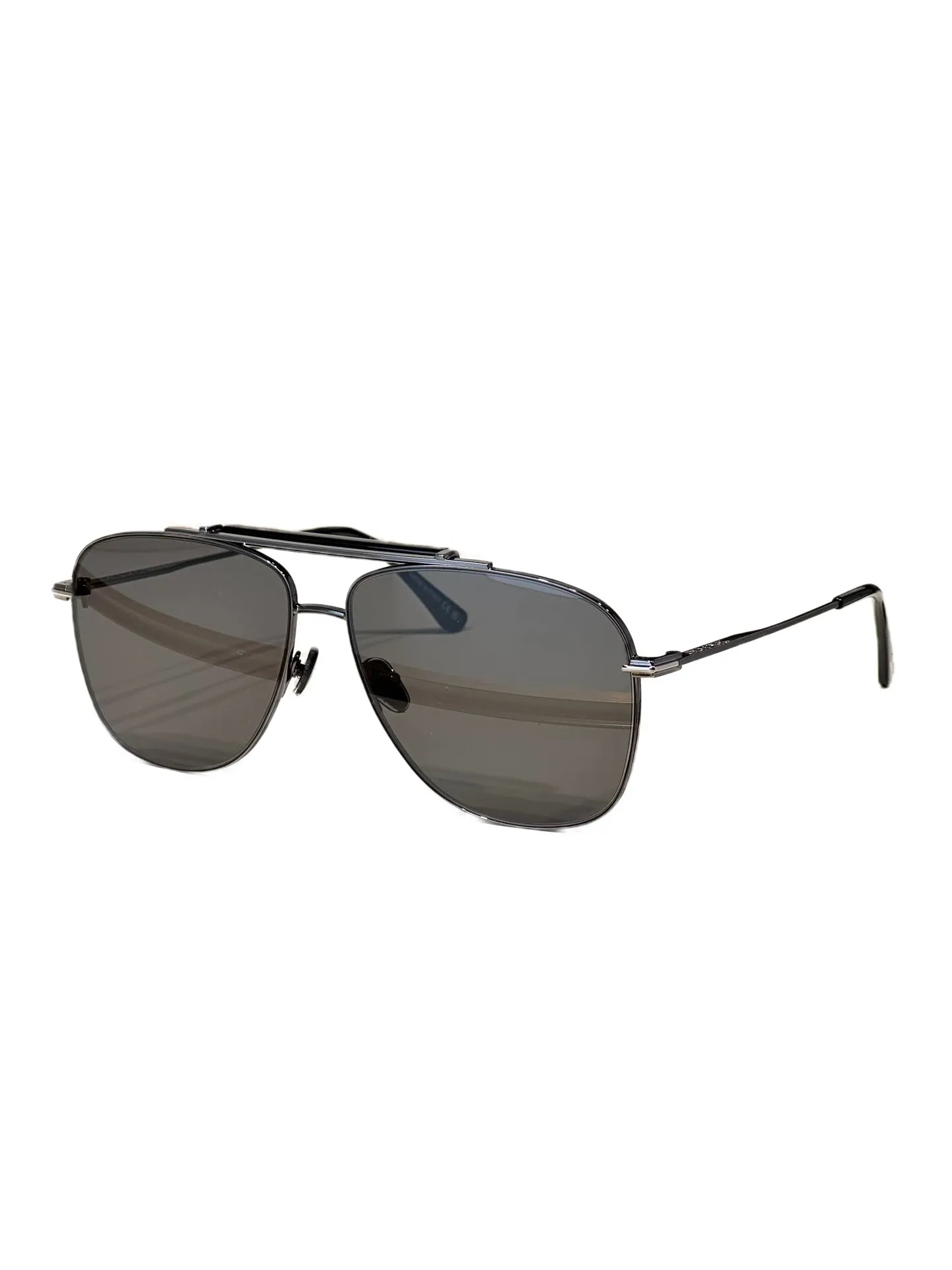 Óculos de sol feminino para homens e mulheres, óculos de sol masculino, estilo fashion, protege os olhos, lente uv400 com caixa aleatória e estojo 1017