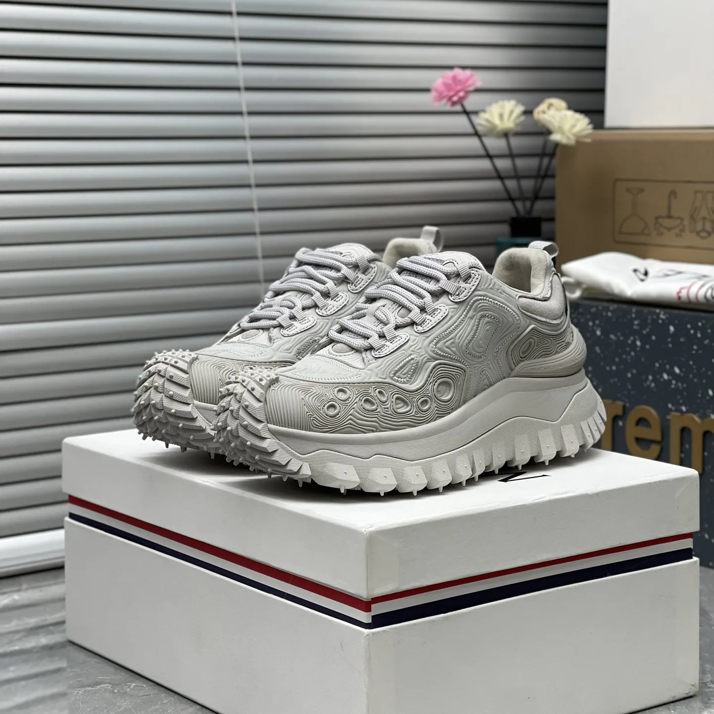 トレイルグリップ GTX スニーカー Trailgrip GTX Shock Absorbing Outdoor Sports Shoes Durable