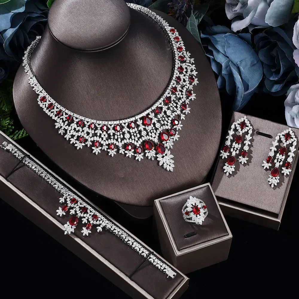 Tools 2022 Nieuw 4 -koppig pak kubieke zirconia bruid sieraden set damesfeest, luxe dubai kristal bruiloft sieraden set