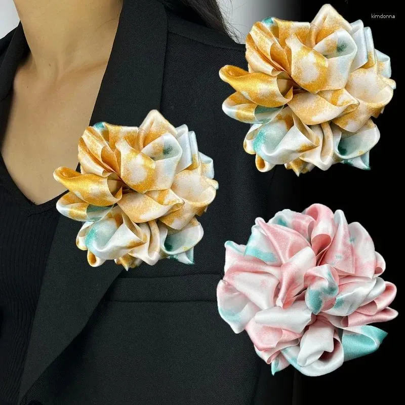 Broscher handgjorda tyg blomma brosch stift för kvinnor mode corsage lapel pin vintage smycken kläder tillbehör märke gåvor gåvor