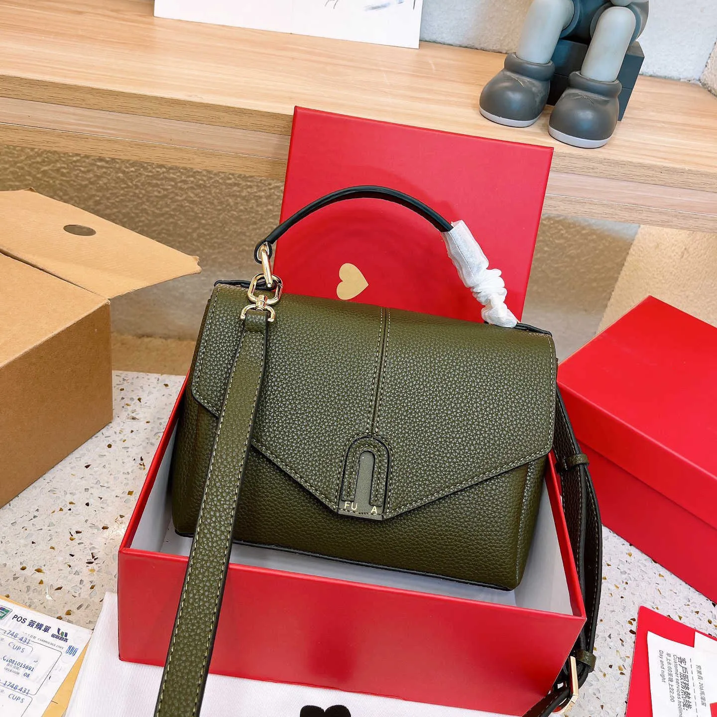 Quality leather handbag brands hotsell