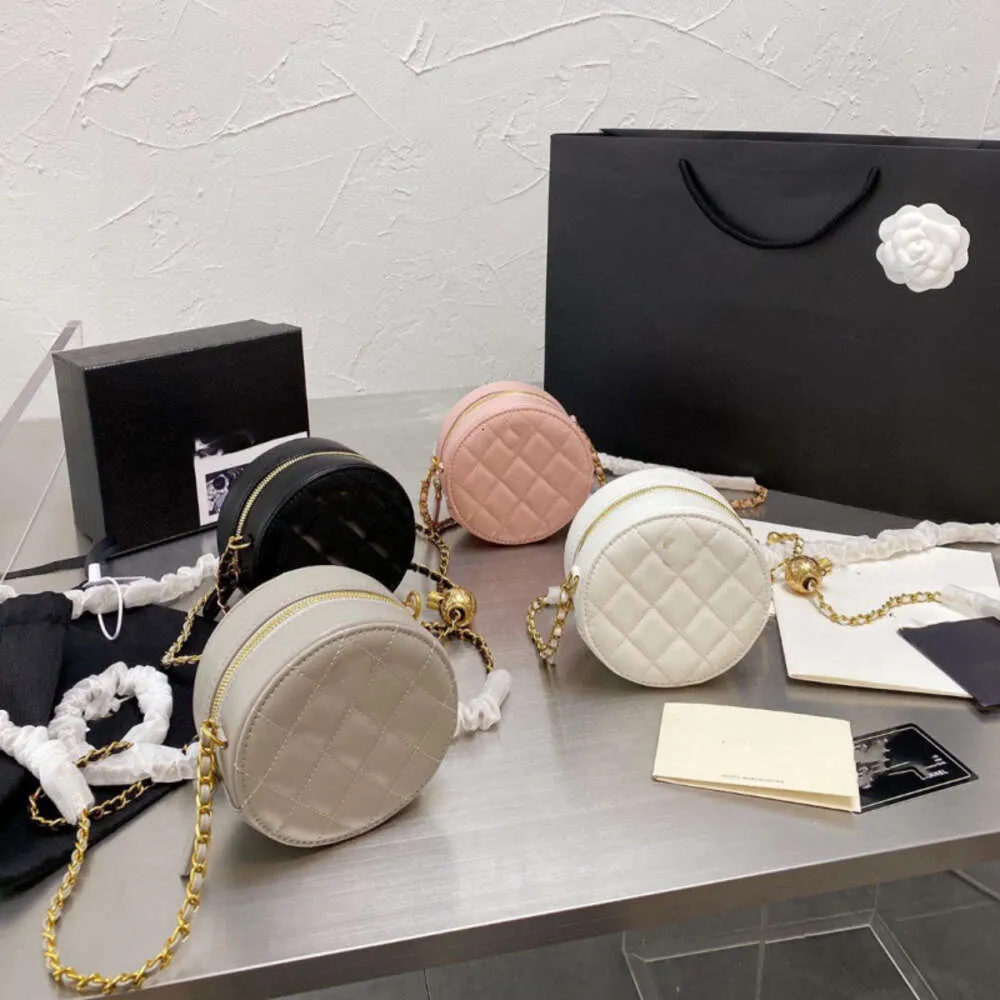 Chanel ★ PLUSH ROUND CAKE CROSS-BODY BAG DHgate.com:Designer channeles bags New Leisure Leather Small
