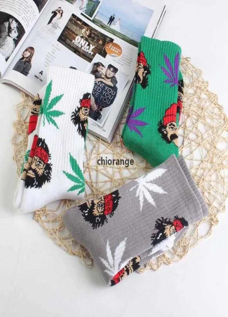 Men039s chaussettes Cheech Chong feuille coton hommes femmes rue asymétrie chaussettes Pirate érable combinaison mode bon Stocking2239372