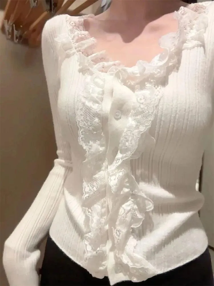 Women's T Shirts White Lace T-shirts Women Korean Fashion Long Sleeve Top Female Sweet Slim Knitwears Tshirt Ladies Autumn Basic Skinny Tees