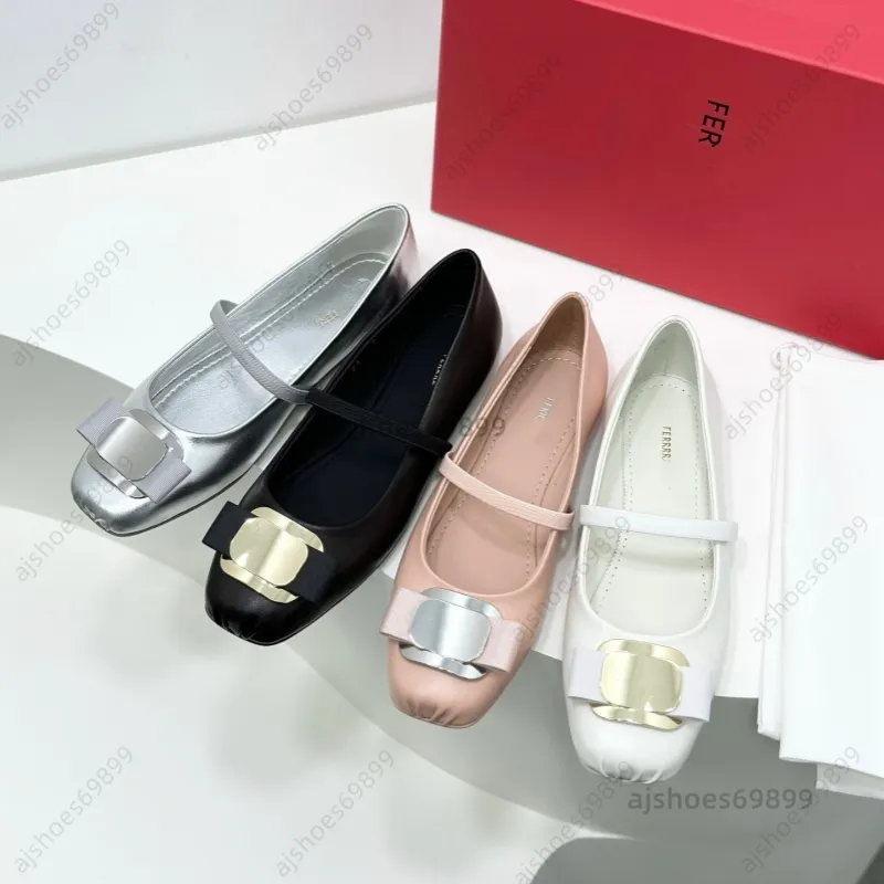 Designer Ballet Flats chaussures de marque Paris Marque designer Black Shoes chaussures en cuir Le dernier luxe élégant couvre-pied discret chaussures décontractées Chaussures habillées taille 35-40