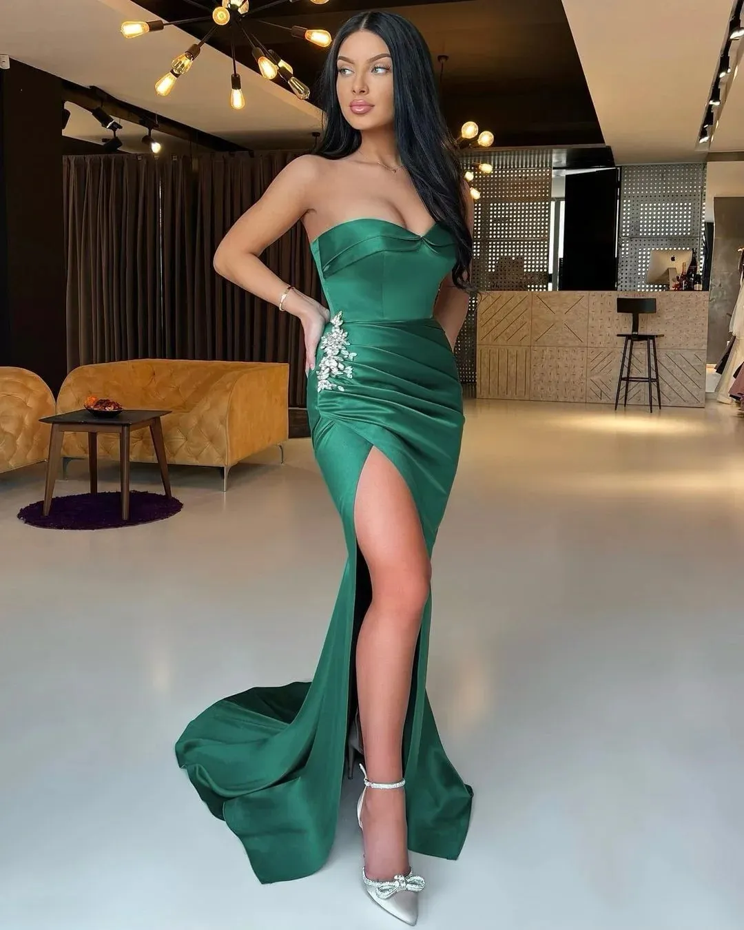 Robe de bal sirène vert émeraude sans manches, avec plis en strass, en Satin, longue fente, robes de soirée sur mesure