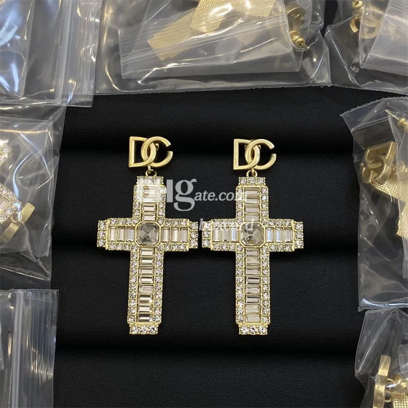 Glänzender Kristallropfen baumeln Frauen Vintage Crucifix Ohrringe Ohrhörer Schmuck mit Geschenkbox