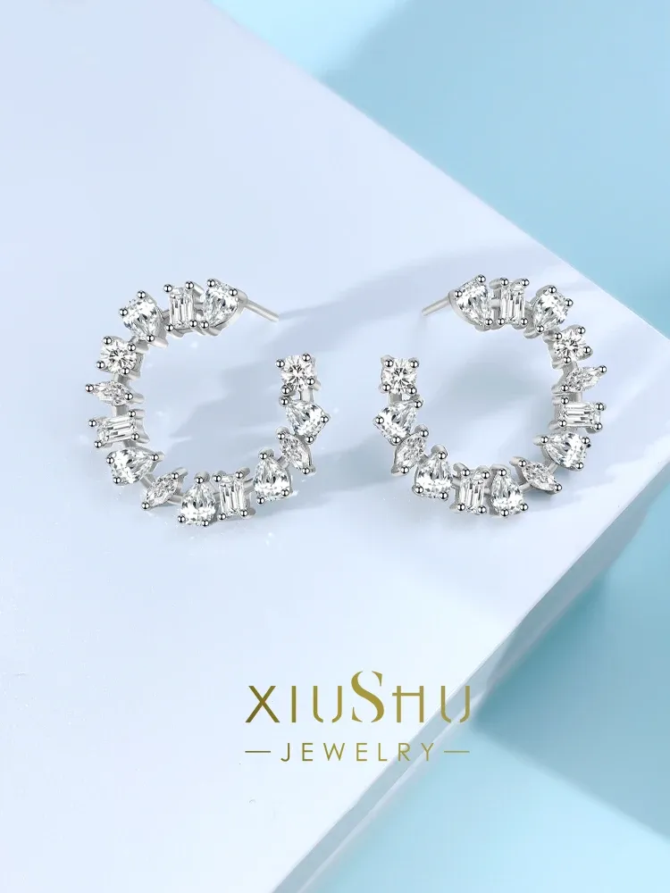 Örhängen ljus lyx, överdriven personlighet, sterling silver ringörhängen, importerad hög koldiamanter, nytt mode, koreanskt mode