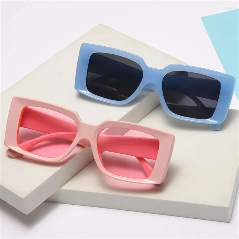 Óculos de sol quadro quadrado retângulo retro proteção uv400 preto 90s óculos de sol tons para mulheres homens