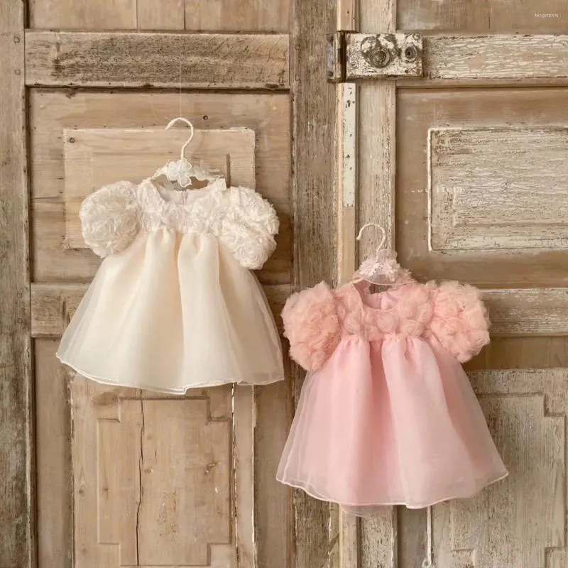 Flickaklänningar baby flickor ett år födelsedagsfest klänning 3d blommor puff hylsa småbarn sommar prinsessa barn vestidos kläder