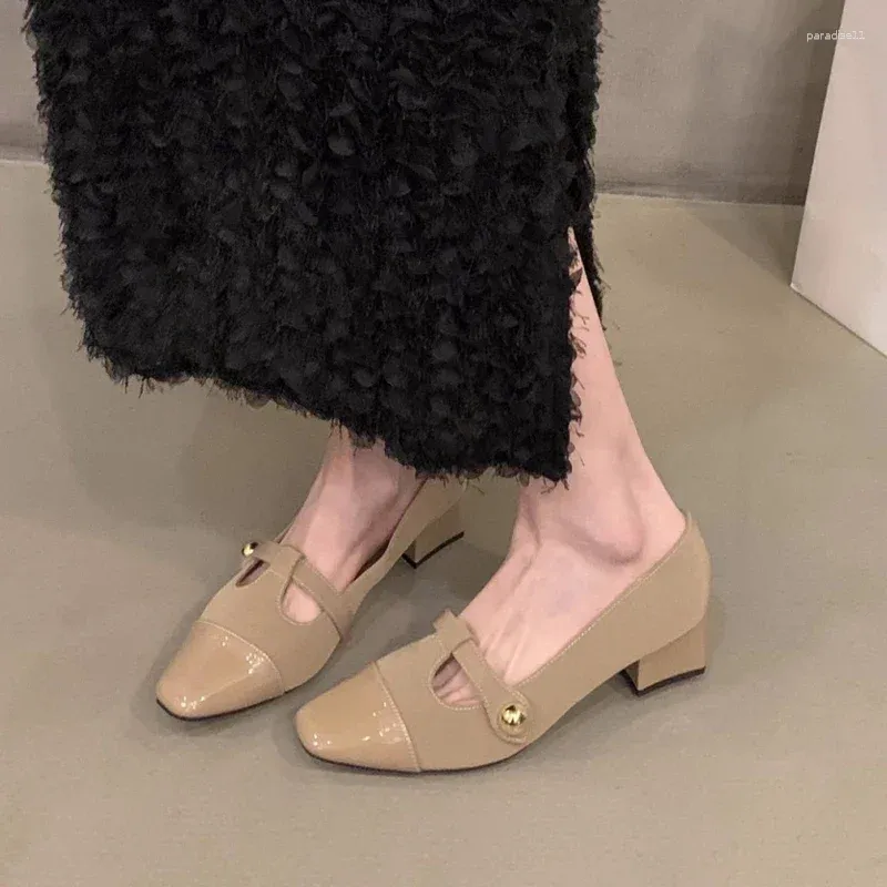 Elbise ayakkabıları Rome High Topuklu Kadın Yaz Meydanı Toe Chunky 2024 Moda Zarif Trendi Sığ Femme Pompaları Zapatos