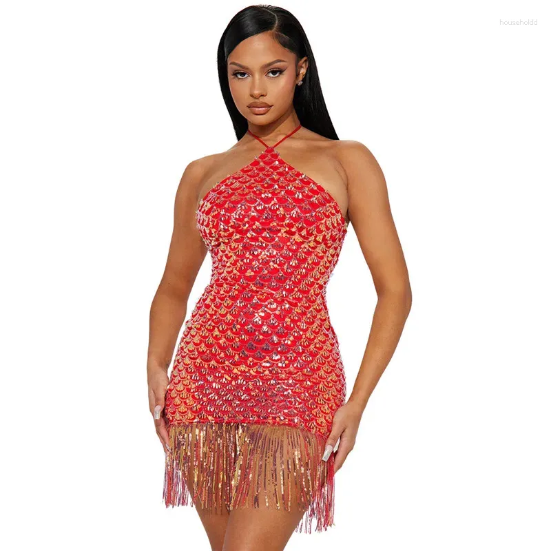 Robes décontractées Moulante Sexy Lace Up Halter Cou Femmes Mode D'été Mini Night Club Robe 2024 Dos Nu Sans Manches Gland Paillettes Fête